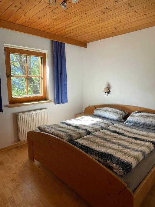 Alpine Cottage With Exceptional View Mayrhofen Exterior photo