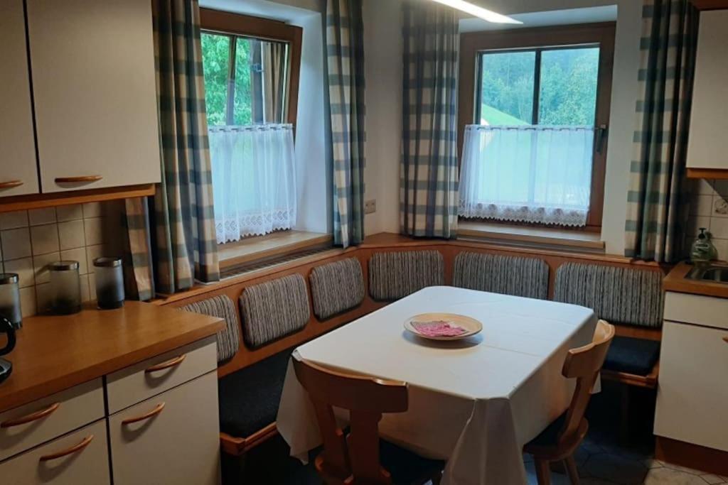 Alpine Cottage With Exceptional View Mayrhofen Exterior photo