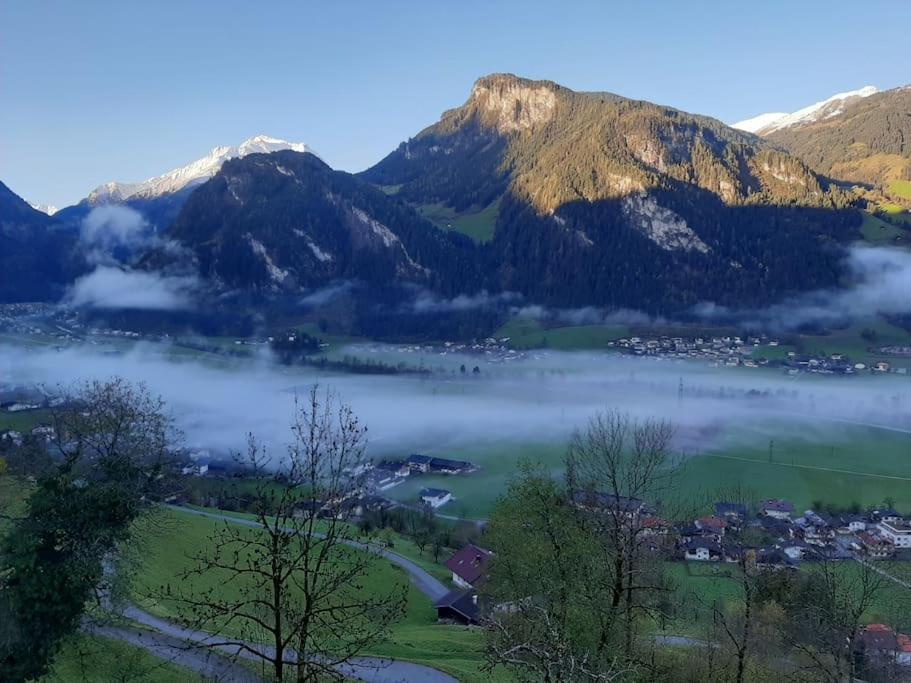 Alpine Cottage With Exceptional View Mayrhofen Exterior photo
